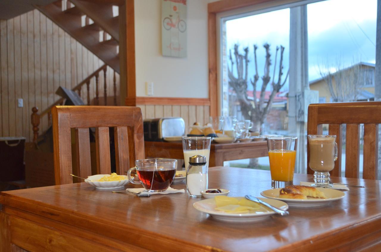 Hostal Camino De Santiago Пуэрто-Наталес Экстерьер фото